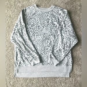 American Eagle Oversized Sweatshirt Leopard Print